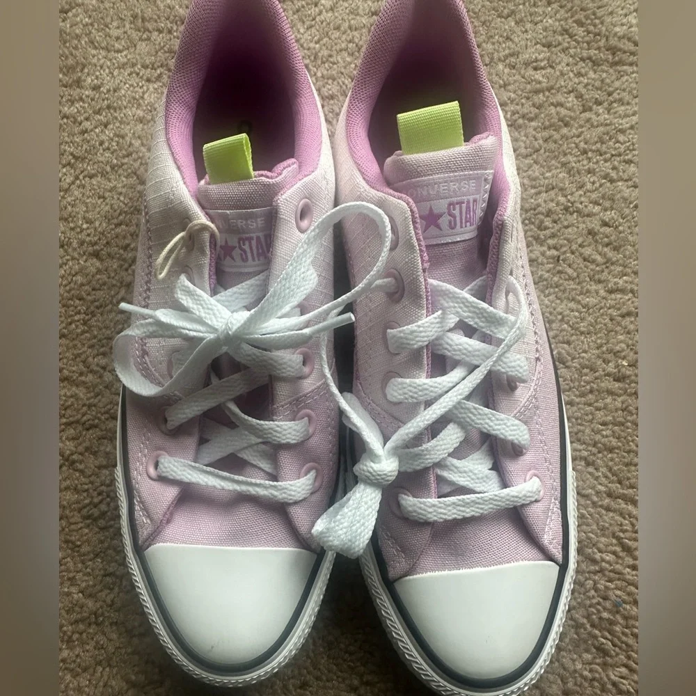 Chuck Taylor All Star Low Top Sneaker in Pink 8 New - Picture 4 of 9